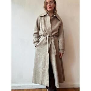 Vintage 1970s Oatmeal Wool Boucle Belted Trench Coat